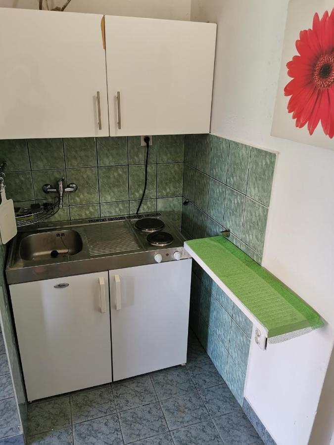 Unique Apartments Малинска Экстерьер фото