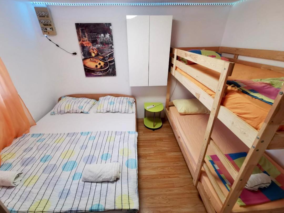 Unique Apartments Малинска Экстерьер фото